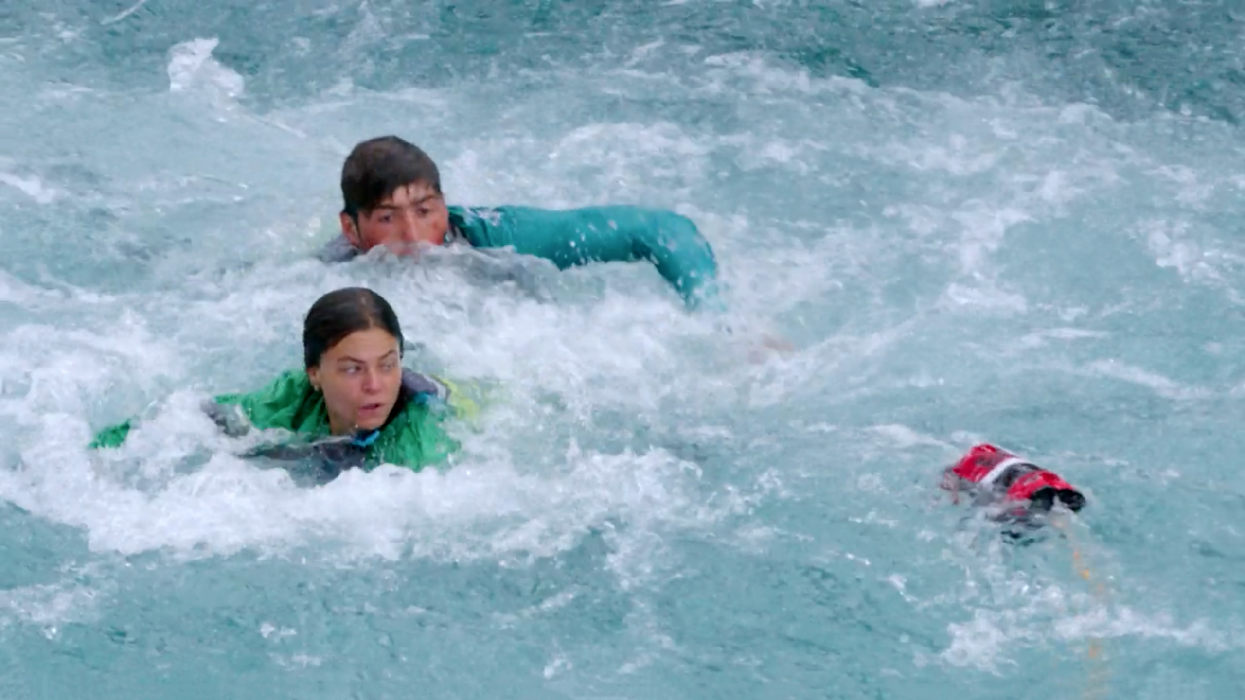 Huiobro rescatando a Irene